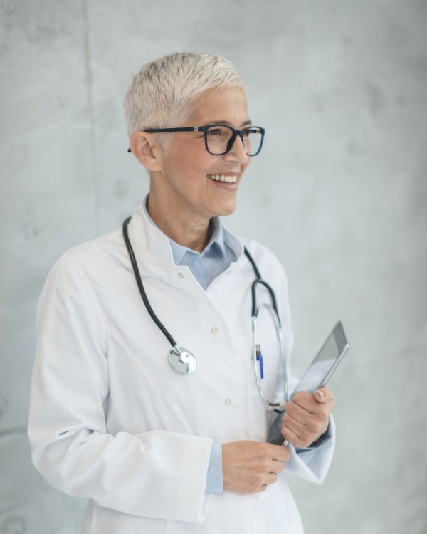 Uzman doktor kadin